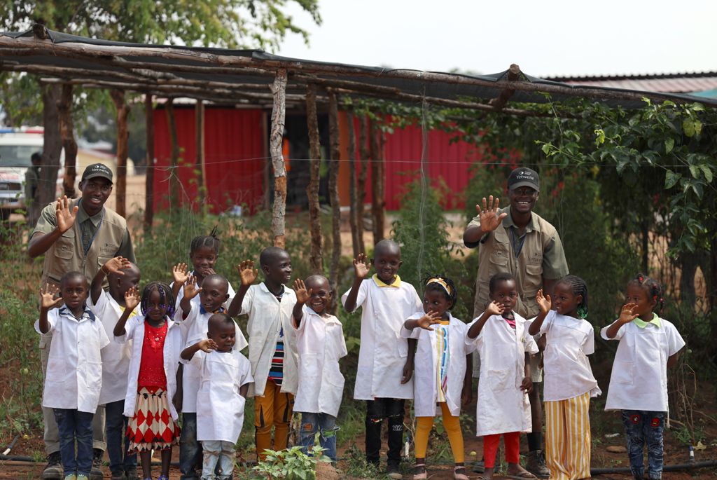 Crianças da Comunidade do Samulambo na Mina e Campo Agrícola do Yetwene
